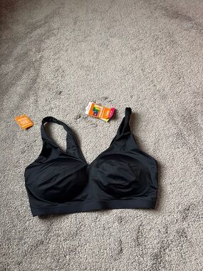 Warner’s Cloud 9 Wireless Bra Black Comfort Support SIZE M